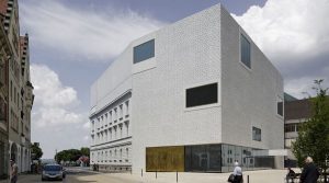 Denia Solutions Projektai Betoninio fasado tvirtinimo sprendimai HALFEN Vorarlberg Muziejus Bregenz Austrija